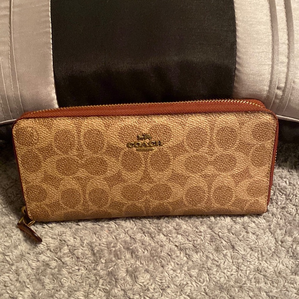 Coach Signature C Wallet